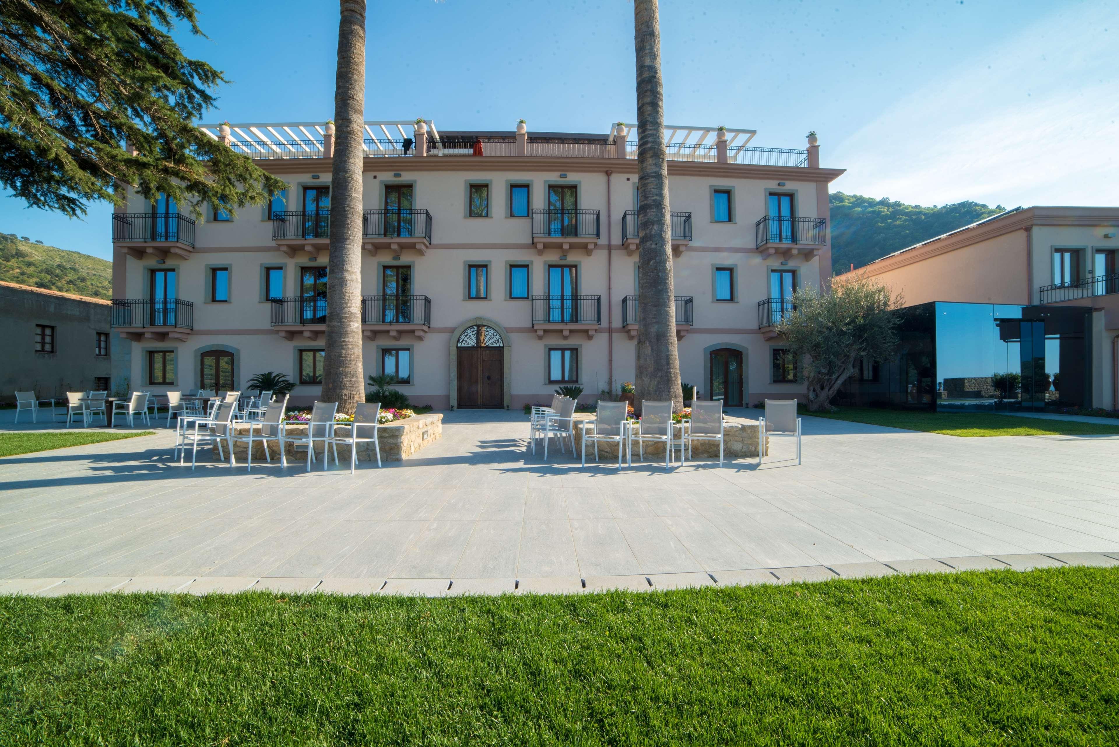 Best Western Plus Hotel Terre Di Eolo Patti Exterior foto
